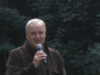 Kazimierz Kiljan-poeta-prowadził spotkanie spotkanie.JPG